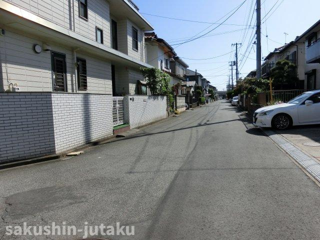 作新台２丁目　売地の前面道路含む現地写真|南側６ｍ公道面