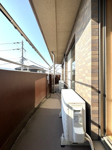 ベルリーフIIのバルコニー|外からの目が気にならないバルコニーで洗濯物が干せます