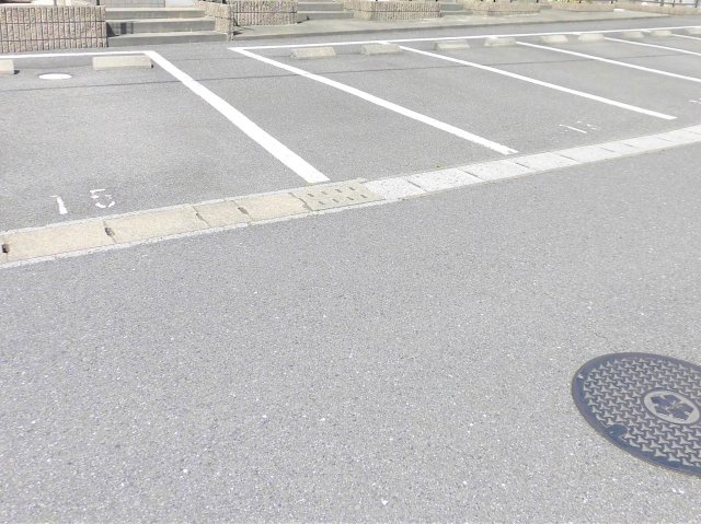 WIN HILLSⅡの駐車場