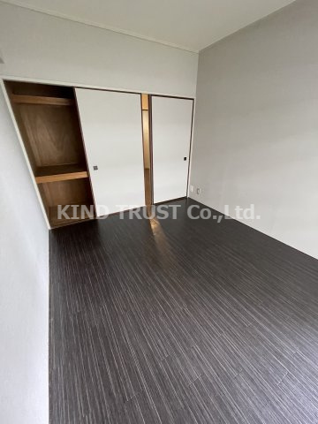 メゾンルミエールの居間・リビング|こちらのリビングで趣味の時間をお楽しみください