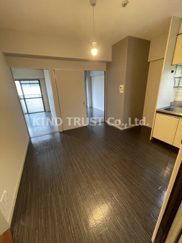 メゾンルミエールの居間・リビング|リビングです