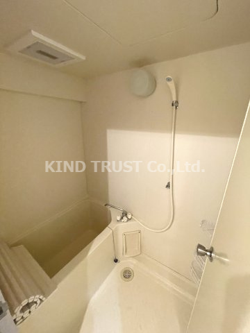 メゾンルミエールの浴室|お風呂です