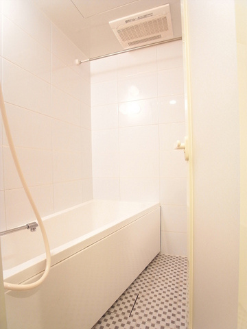 船橋市芝山１丁目のアパートの浴室