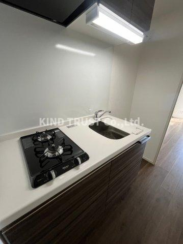 レオンコンフォート天神橋のキッチン|コンパクトなキッチンで掃除もラクラク