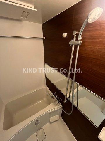 レオンコンフォート天神橋の浴室|ゆったり過ごせるお風呂です