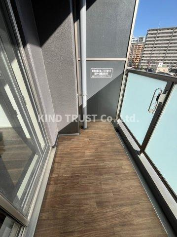 レオンコンフォート天神橋のバルコニー|広々としたバルコニーです