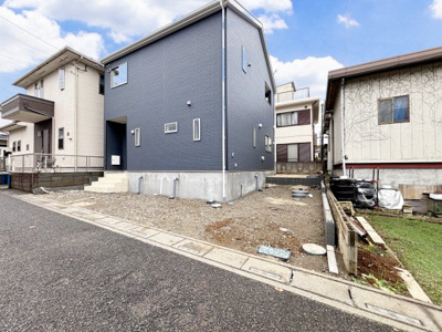【駐車場】 | ２３５０万円　（仲介手数料無料）　最終値下　早いもの勝ちです | 車をお持ちの方に嬉しい駐車場付きの物件です