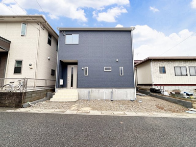 【外観】 | ２３５０万円　（仲介手数料無料）　最終値下　早いもの勝ちです | 落ち着いた雰囲気の外観です