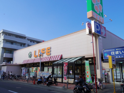 ライフ高津新作店まで280ｍ