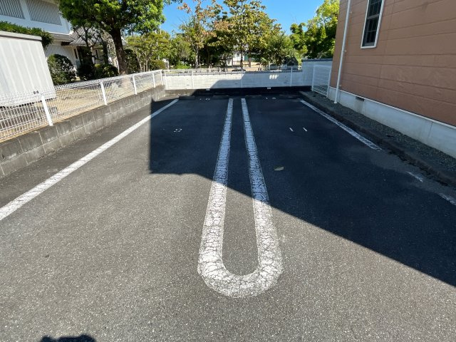 シエル・リビエールの駐車場