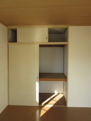 ハイツこうのとりの収納
