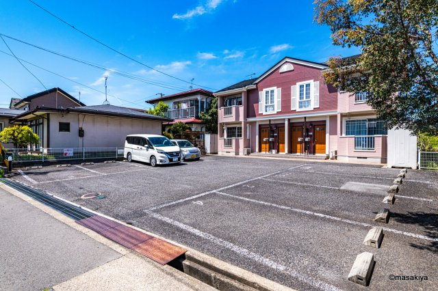 サン・ド・フルールの駐車場