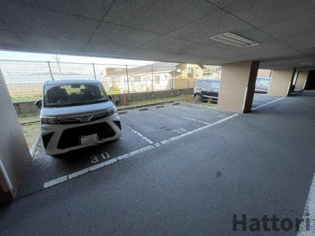 アエロポール伊丹の駐車場