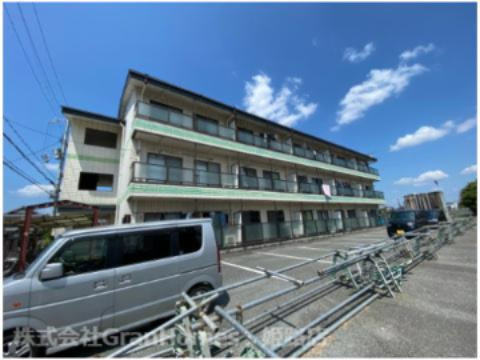 ロフティ津市場の外観
