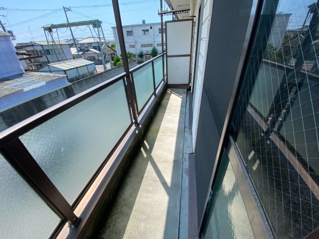 ロフティ津市場のバルコニー