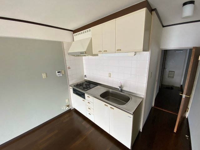 ロフティ津市場のキッチン