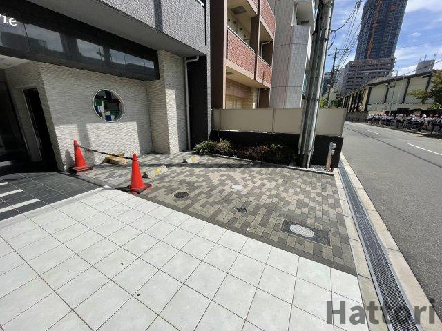 アバンティ南堀江ウエストの駐車場