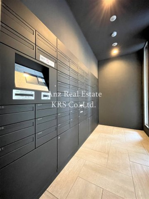 【その他共用部分】 | フェリシエ安堂寺町 | 荷物の受け取りに便利な宅配ボックスあり！