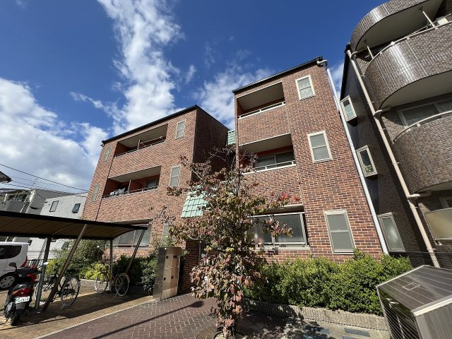 ボン・エクレールの外観