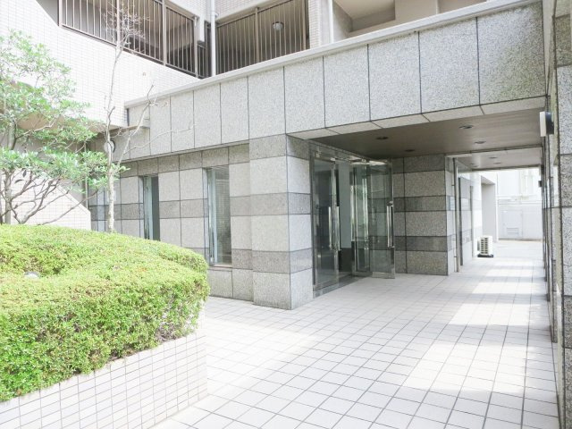 サーパス小笹第2のエントランス|サーパス小笹第２（3LDK）