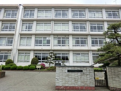 中学校