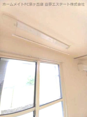 【その他】 | グランシャリオA棟 | 室内物干し
※イメージ　同物件別号室の写真