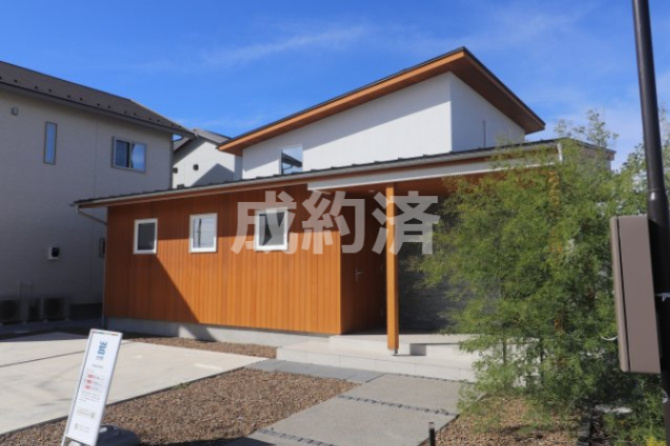 前橋市江木町モデルハウス物件　＃平屋の外観|東南向きで陽当たり良好です。