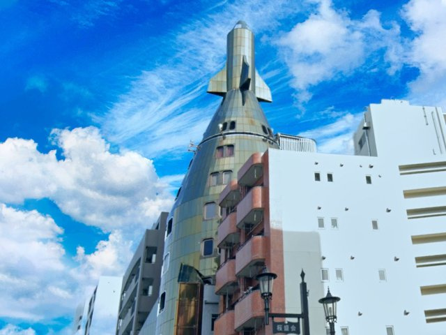 ロケットビルの外観