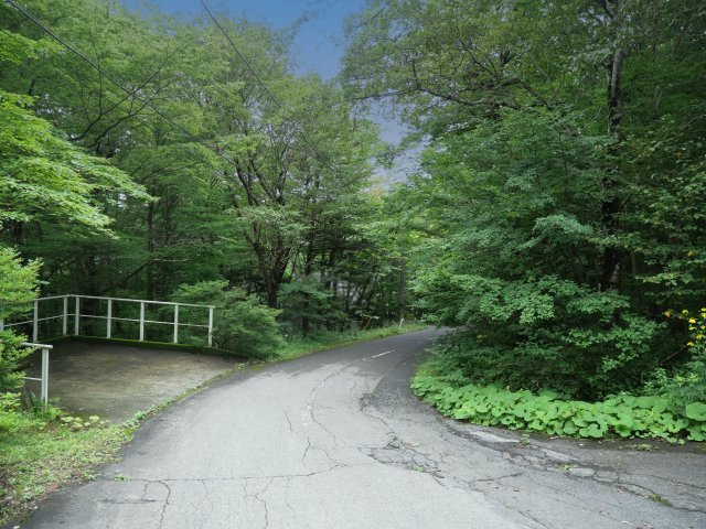 那須ハイランド③の前面道路含む現地写真