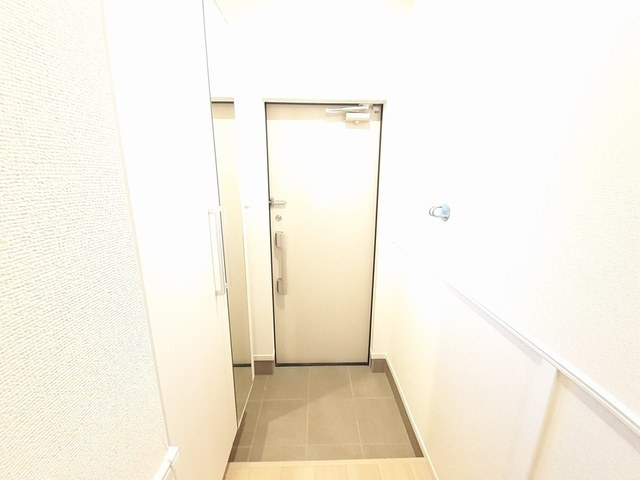 サン・マーレンⅥの玄関|その他