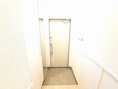 【玄関】 | サン・マーレンⅥ | その他