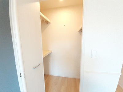 【収納】 | サン・マーレンⅥ | その他