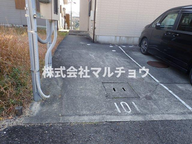 シティハイムプラージュの駐車場