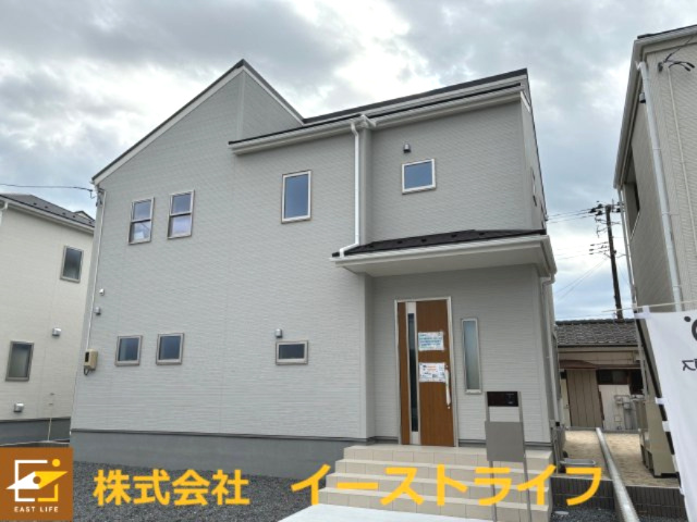 小名浜丹波沼第1　全13棟の外観|10号棟の外観です。白を基調としたシンプルなデザインです。（2024.1.31撮影）当社ではいわき市の新築建売などの物件を数多く取り扱っております。お気軽にご連絡ください。
