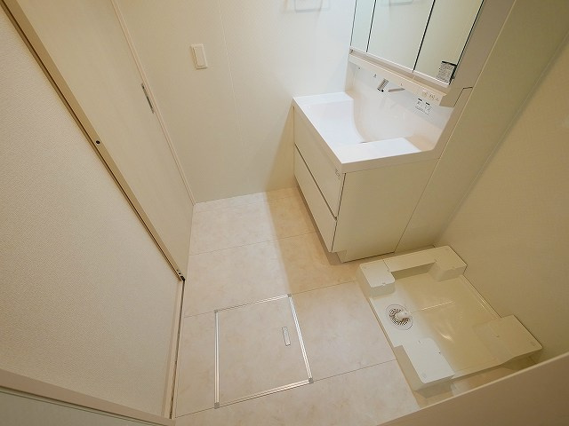 セレストの洗面所|忙しい朝には欠かせない洗面所です