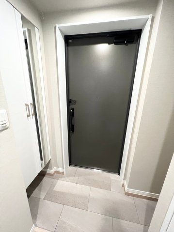 レグルス西新宿の玄関|玄関