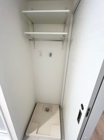レグルス西新宿の設備|洗濯機置場