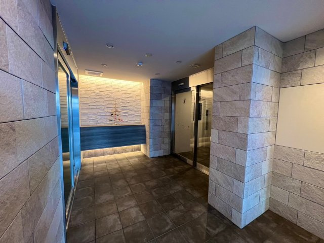 レグルス西新宿のエントランス|レグルス西新宿