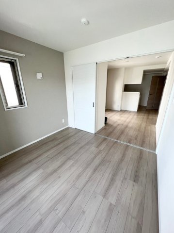 レグルス西新宿の内装|寝室