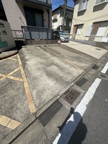 【駐車場】 | アイネス　スクエア