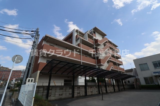 アーバンシャトー千葉の外観|落ち着いた雰囲気の外観です