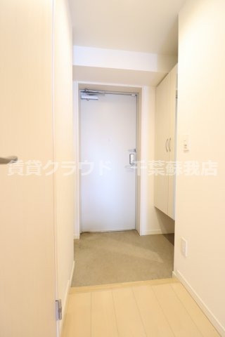 アーバンシャトー千葉の玄関|収納もある玄関です