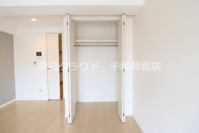 アーバンシャトー千葉の収納|ハンガーラック付きと棚付きの収納スペース！