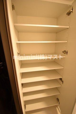 S-RESIDENCE堺筋本町Unoの玄関