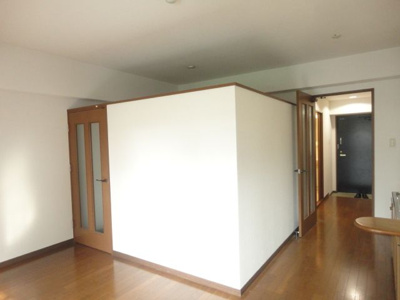 【玄関】 | メゾンア・ラ・モード | 別号室の写真になります。現況優先。