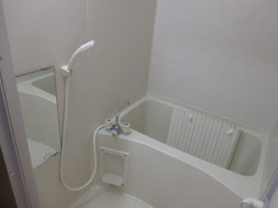 【浴室】 | メゾンア・ラ・モード | 別号室の写真になります。現況優先。