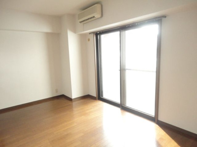 【バルコニー】 | メゾンア・ラ・モード | 別号室の写真になります。現況優先。