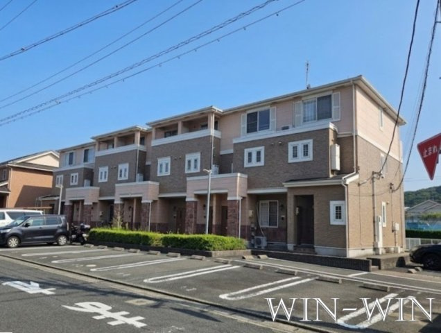 ロイヤル イースト