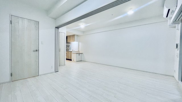 【居間・リビング】 | スプランディッド難波WESTII