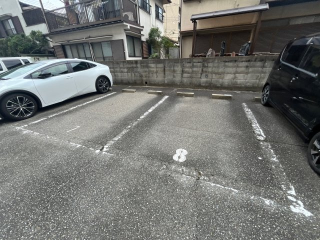 インタービレッジ西夢前台の駐車場